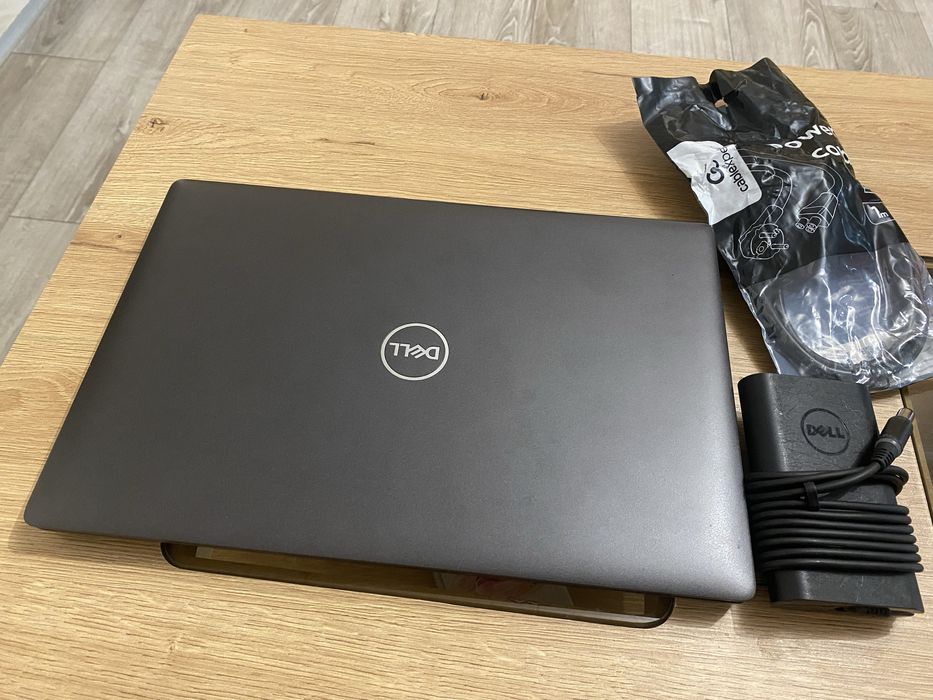 Laptop Dell i5 -8 gen. Windows 11