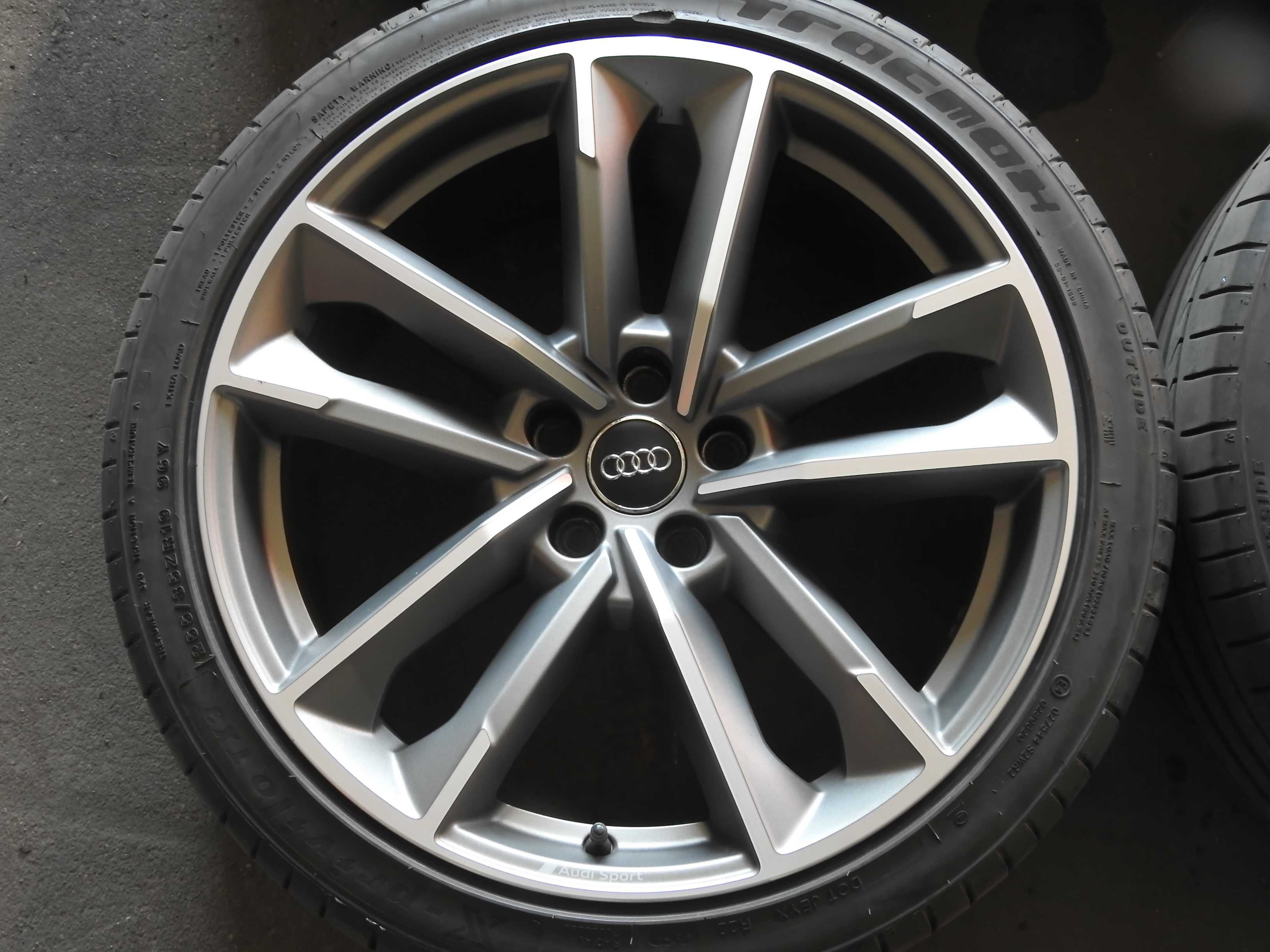 4xAlufelgi AUDI SPORT 19'' 5x112 8,5J ET32 8W0 Stan BDB