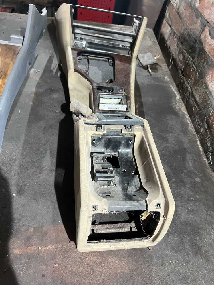 Tunel środkowy BMW e39