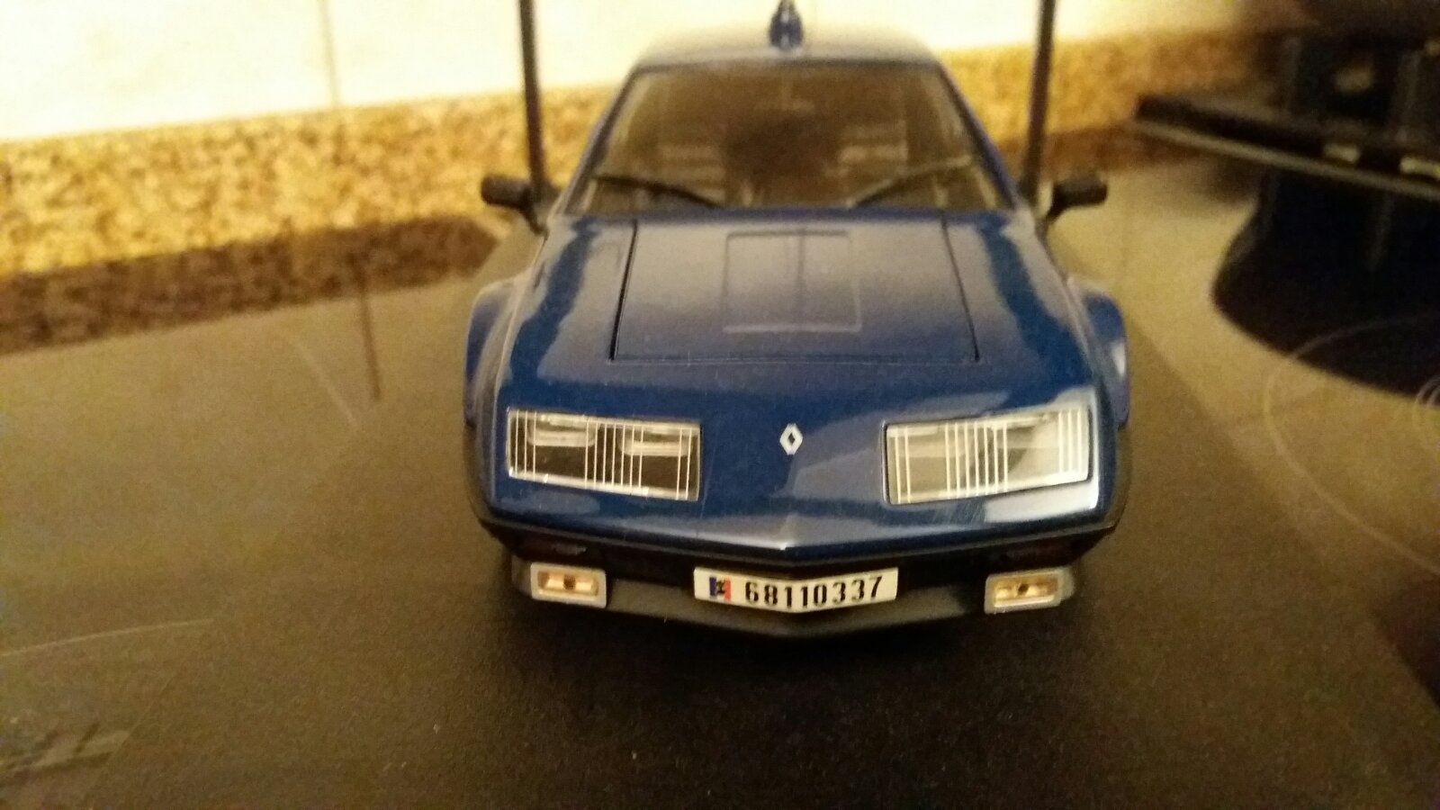 NOREV Renault Gendarmerie модель масштаб 1:18 (1/18)