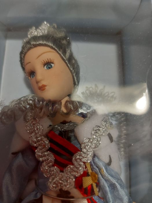 Lalka z porcelany kolekcjonerskie