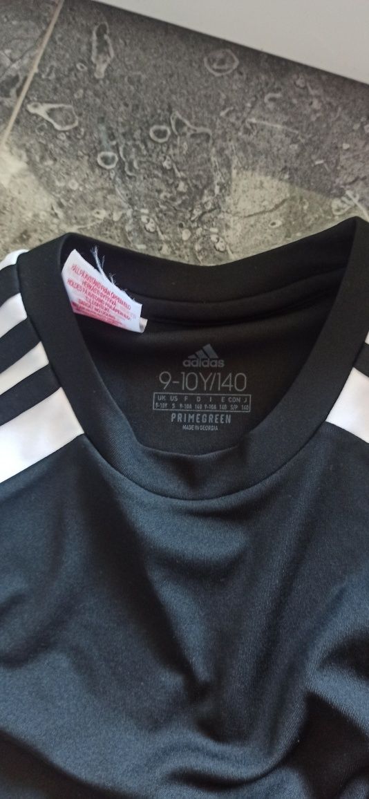 Dwie koszulki adidasa