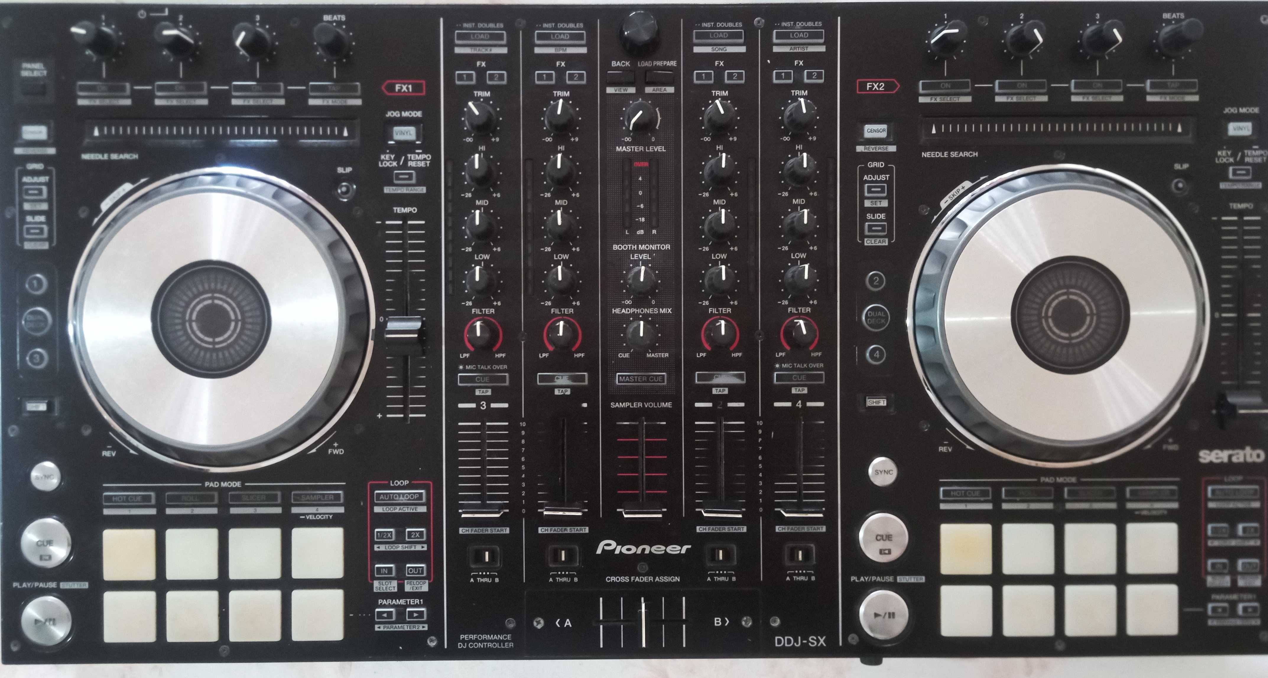 Controladora Pioneer DDJ-SX