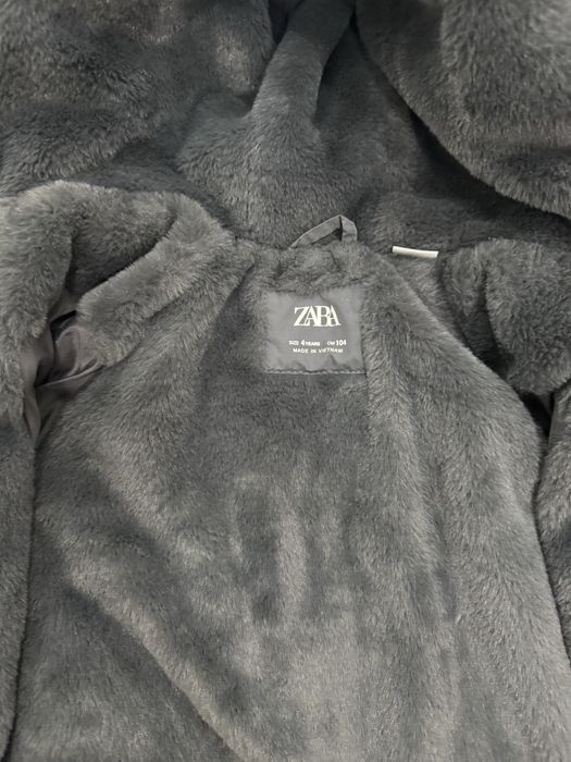 Куртка пуховик Zara 104р 3-4р хутро графіт