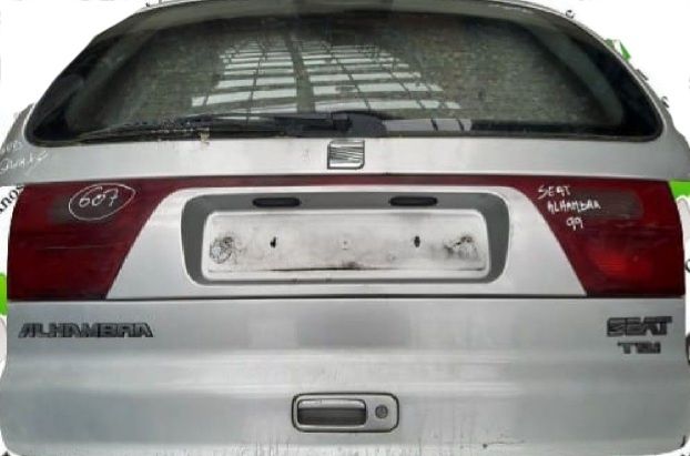 Retrovisor de Seat alhambra ano 2000
