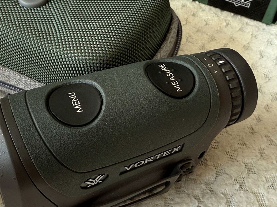 Далекомір 4 км! Vortex Razor HD 4000 Металевий / Дальномір / Дальномер