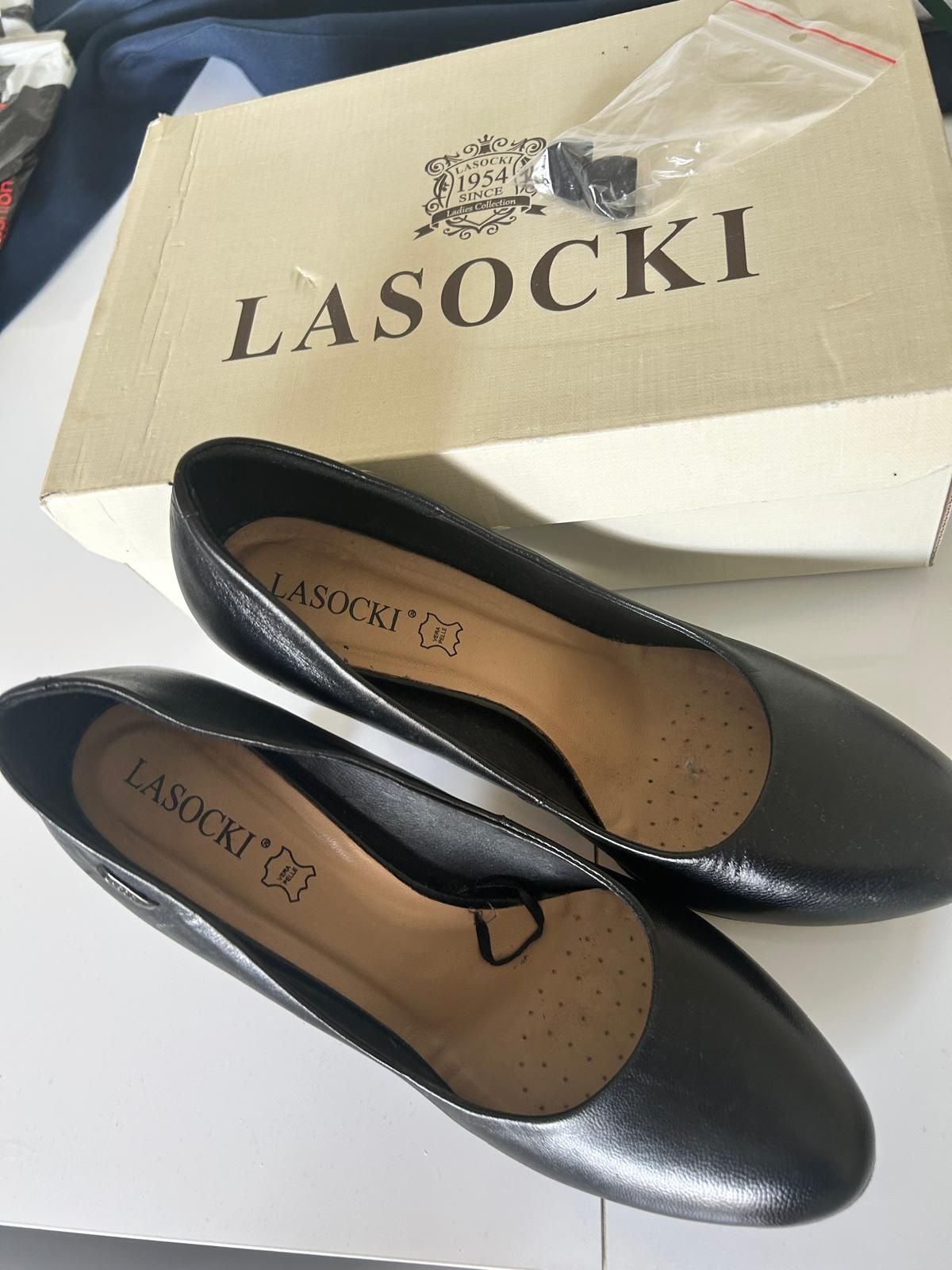Czarne czółenka buty na obcasie Lasocki rozm 39