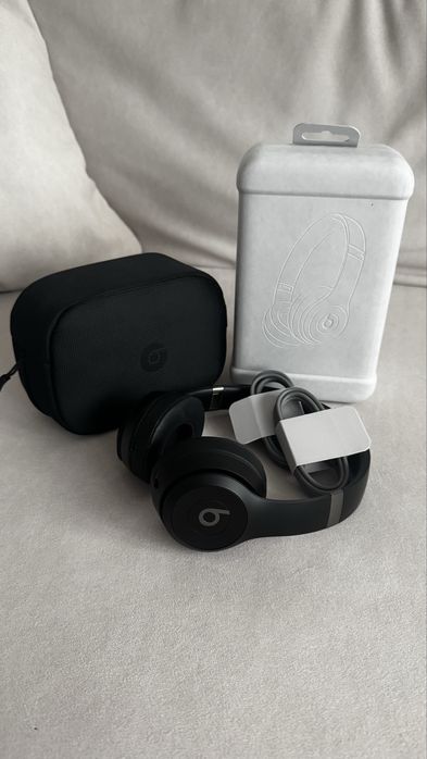 Słuchawki Beats Solo 4 czarne jak nowe na gwarancji