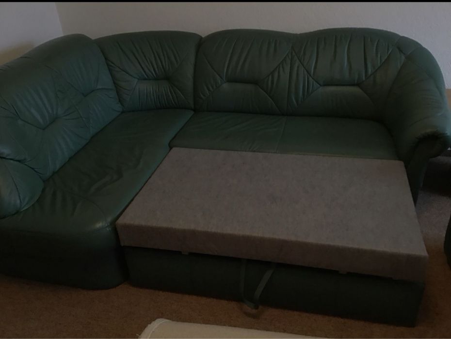 Шкіряні кутові розкладні дивани, шкіряні набори диванів, крісла