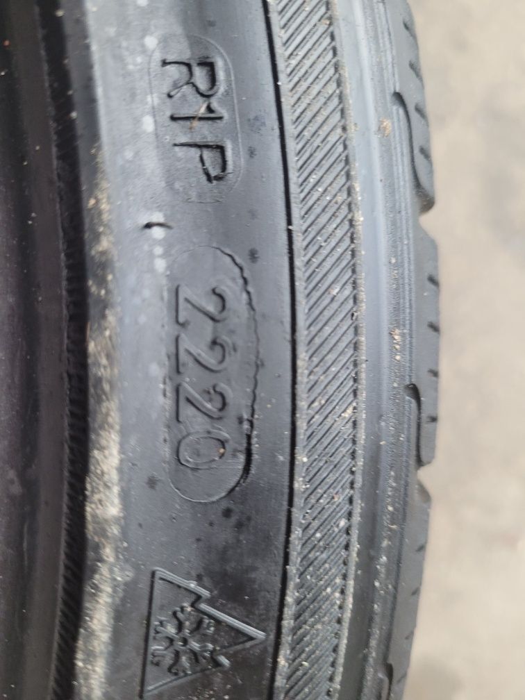 Opona Imperial zimowa 235/40R18