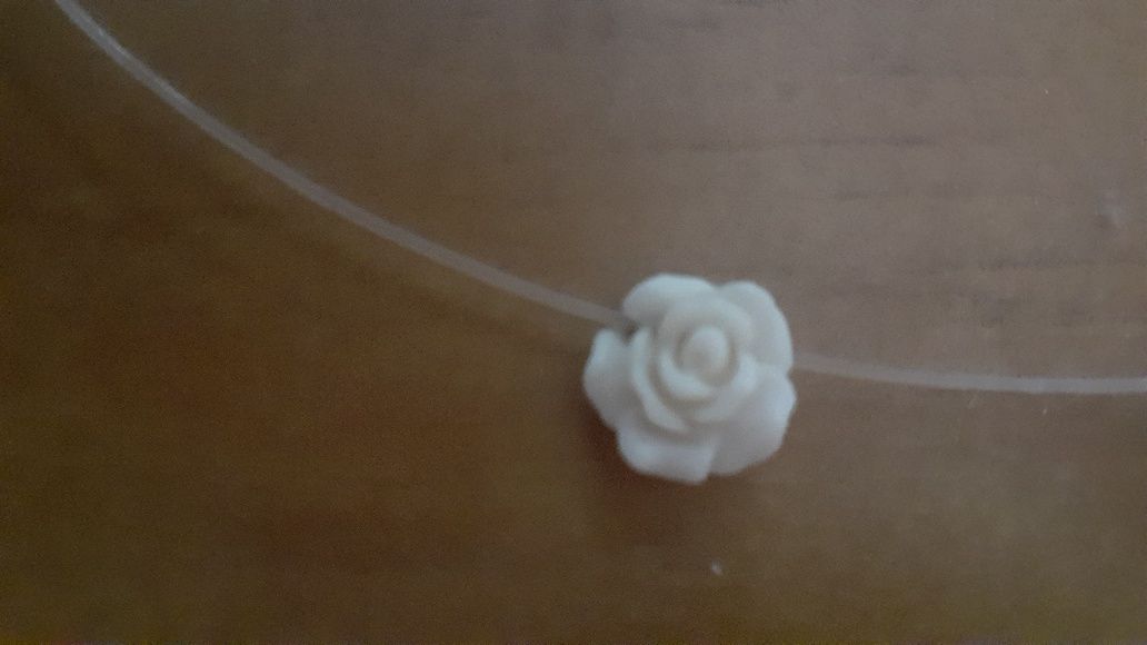 S/M colar com pendente de flor, 40cm, fecho de prata. De ourivesaria