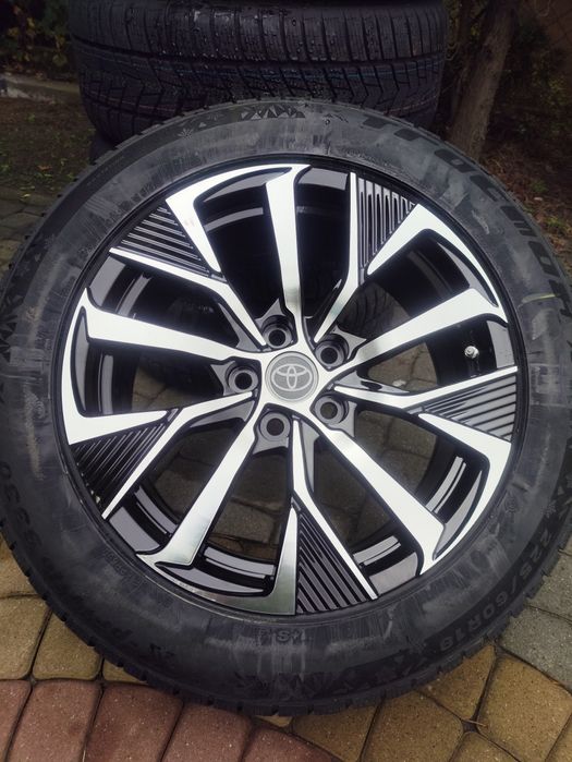 Nowe koła zimowe 18 5x114,3 z czujnikami toyota CH-r corolla Cross yar