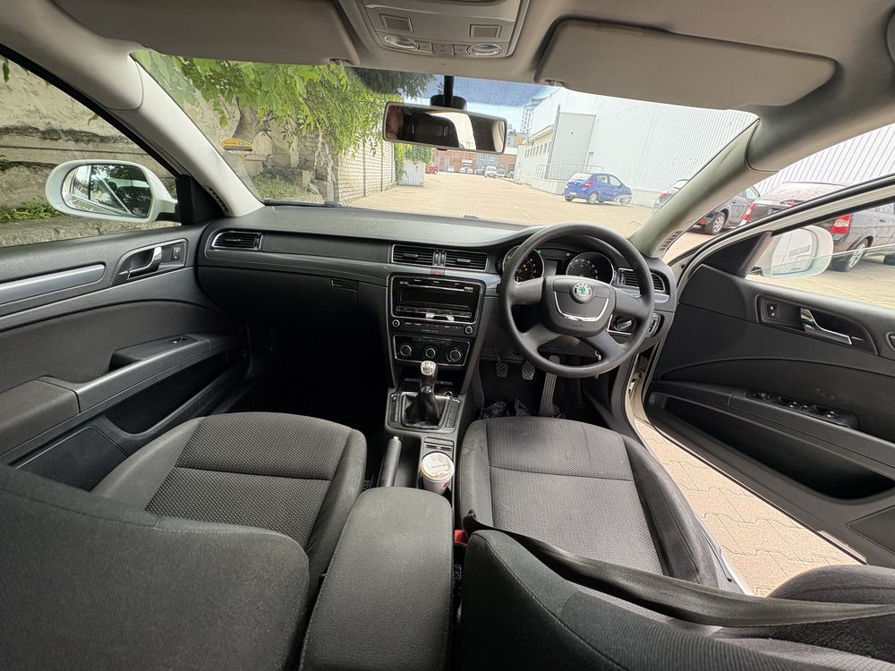 В Житомирі Skoda SuperB 2013 CAY праве кермо дизель в Житомирі