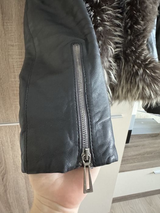 Шкіряна курта розмір S