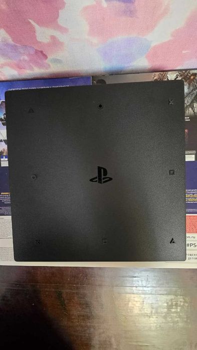 PS4 Pro 1TB + оригинальный геймпад