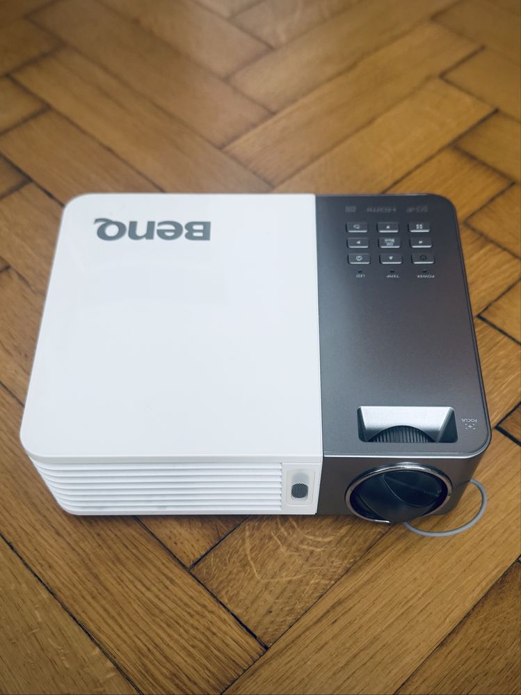 Projektor BenQ GP10 - na części lub do naprawy