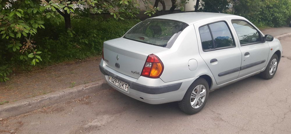 Renault Symbol Clio 2002