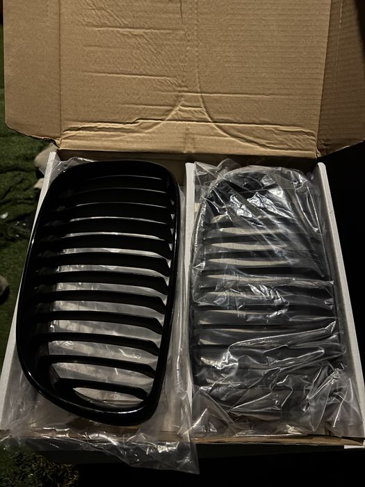 Grelha dupla bmw e81/e82/e87/e88
