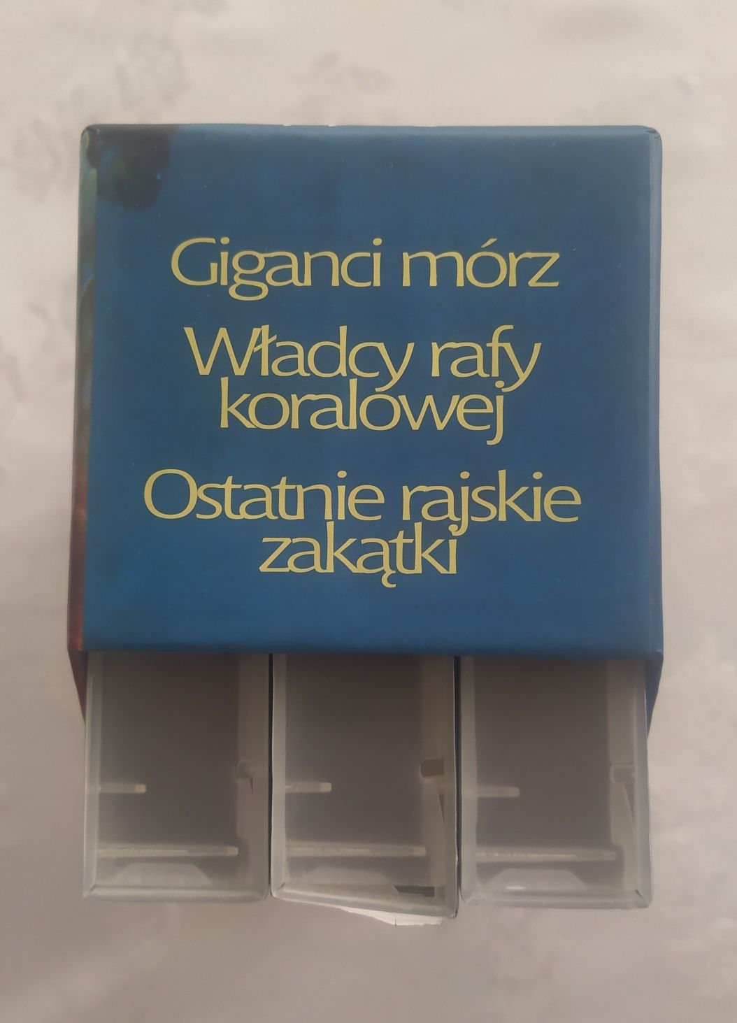 Kasety VHS seria ,,Życie w głębinach" 3 szt