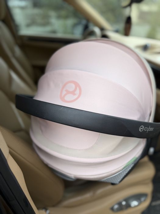 Автокрісло Cybex Cloud T Pech Pink рожеве автокресло авто кресло