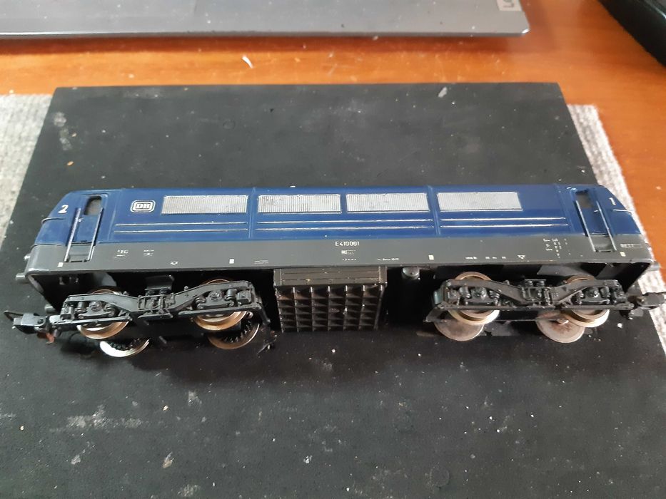 локомотив 1:87 lima 4 оси стендовый.