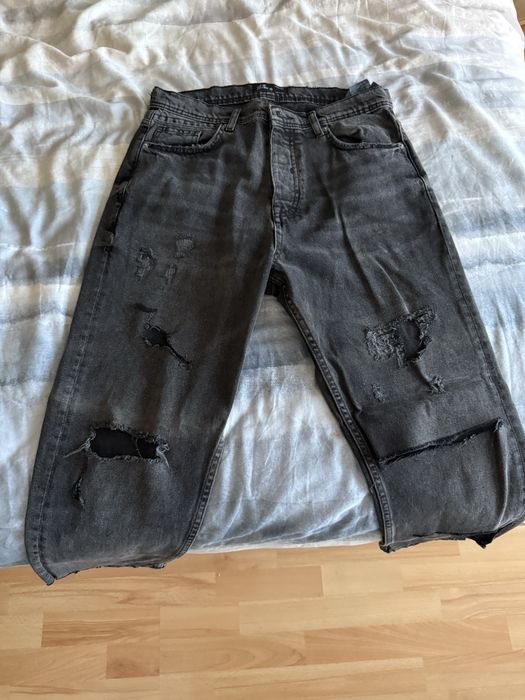 11 pares de calças da levis/zara/berska