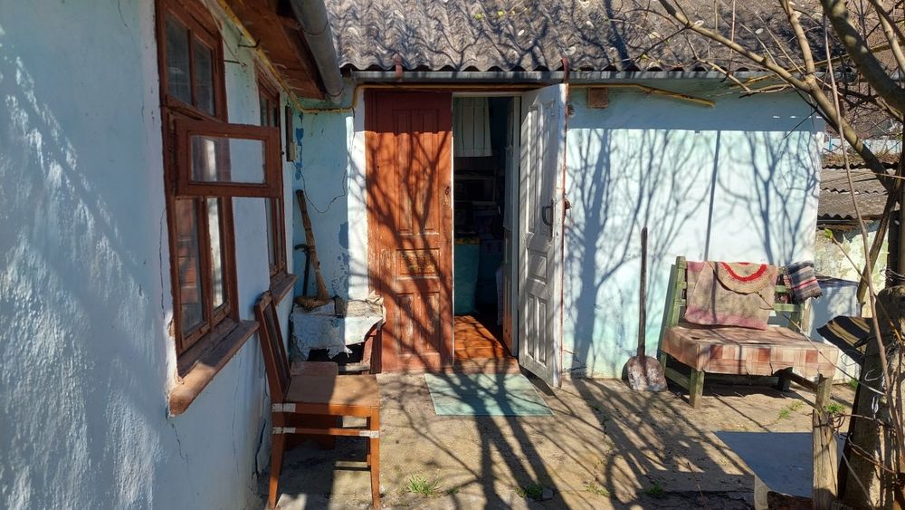 Продам 10 соток. Вул.Острівська,388.