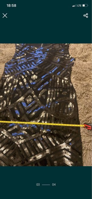 Нарядное платье с паетками