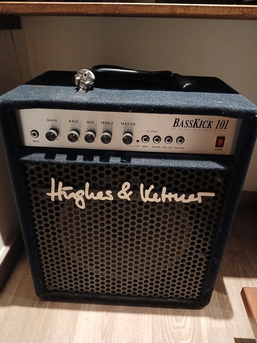 Amplificador BassKick 101 Hughes&kettner