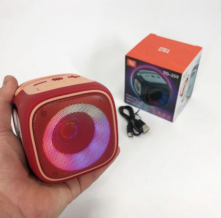 Потужна Bluetooth колонка 7 Вт з басом і підсвічуванням