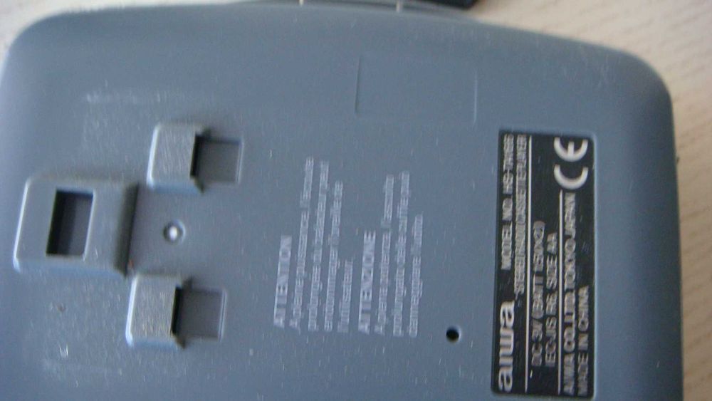 Кассетный плеер AIWA HS-TA166 FM AM Radio