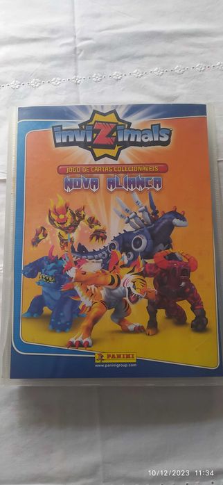 Caderneta Panini INCOMPLETA cartas Invizimals Nova Aliança