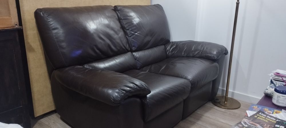Sofá 2 lugares em pele Divani&Divani