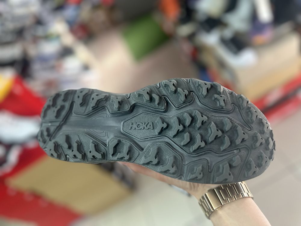 Трекінгові кросівки Hoka Speedgoat 6  ( РОЗМІР 40 2/3 )