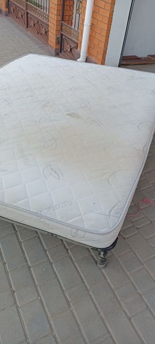 Каркас ліжка(Ламель)  з матрацом 160*200см.