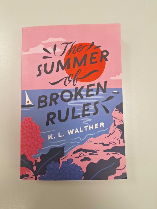 Summer of broken rules-Livro em Inglês