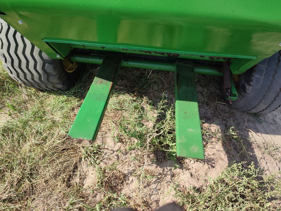 John Deere 575/590 części