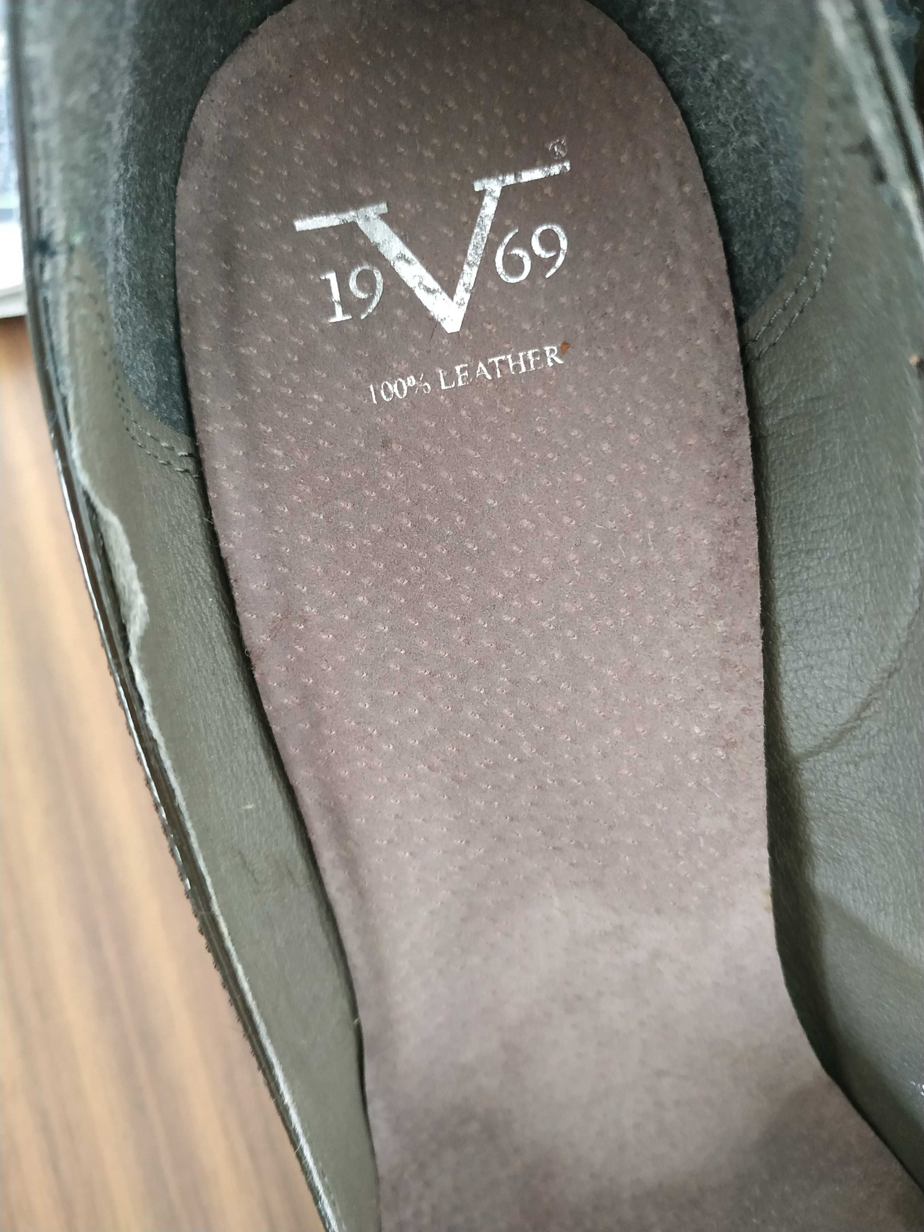 Sapatos salto V1969 by Versace