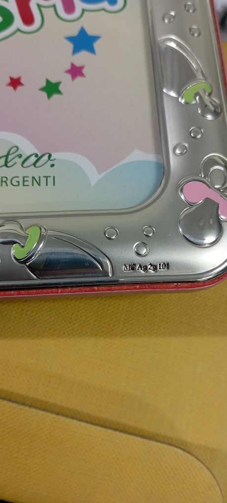 Vendo 2 molduras.
