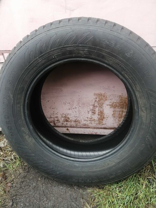 Резина нокіан нова шипована