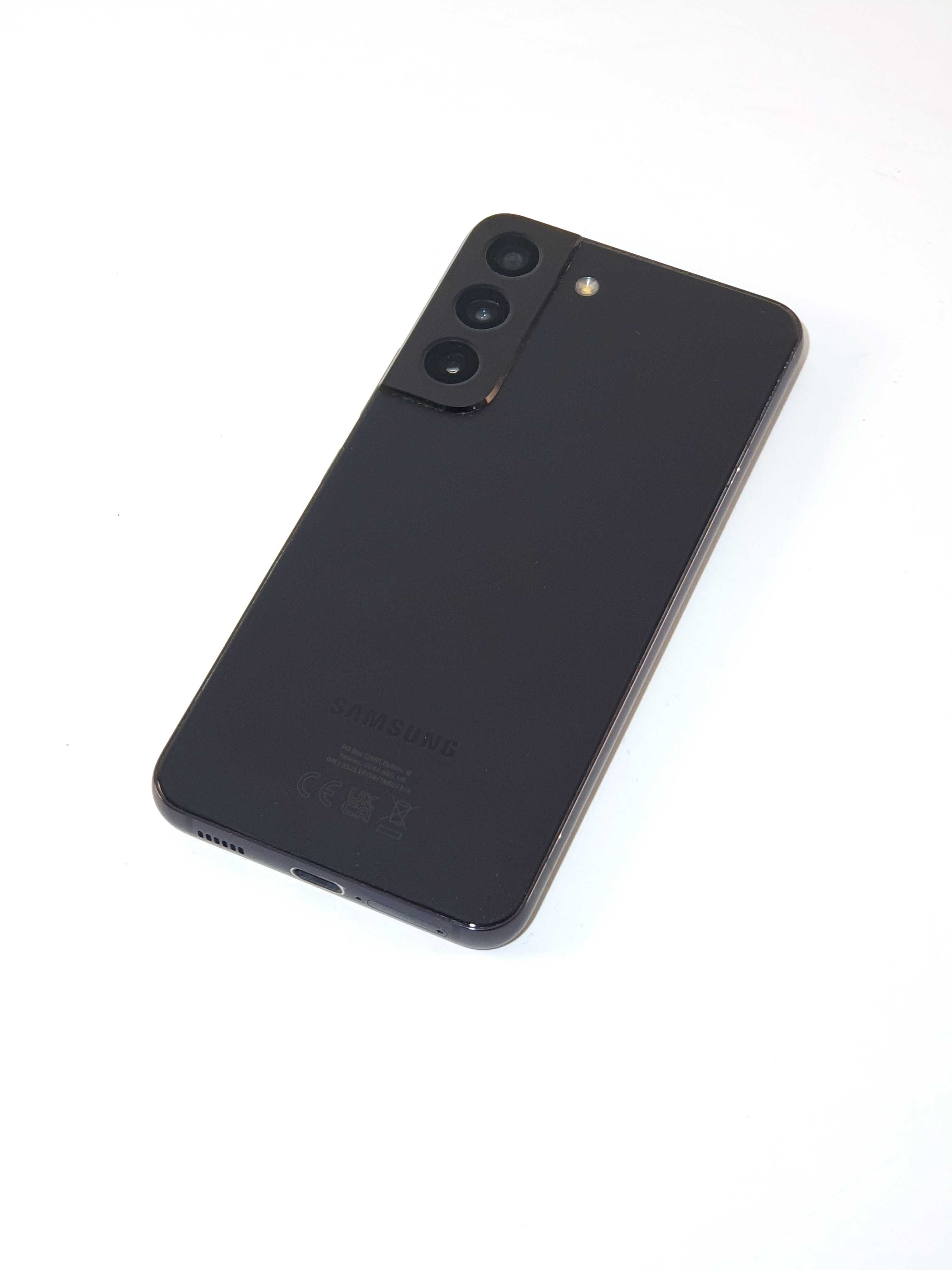 Samsung Galaxy S22 | S901B | 8/128GB | Black | 3687b iGen