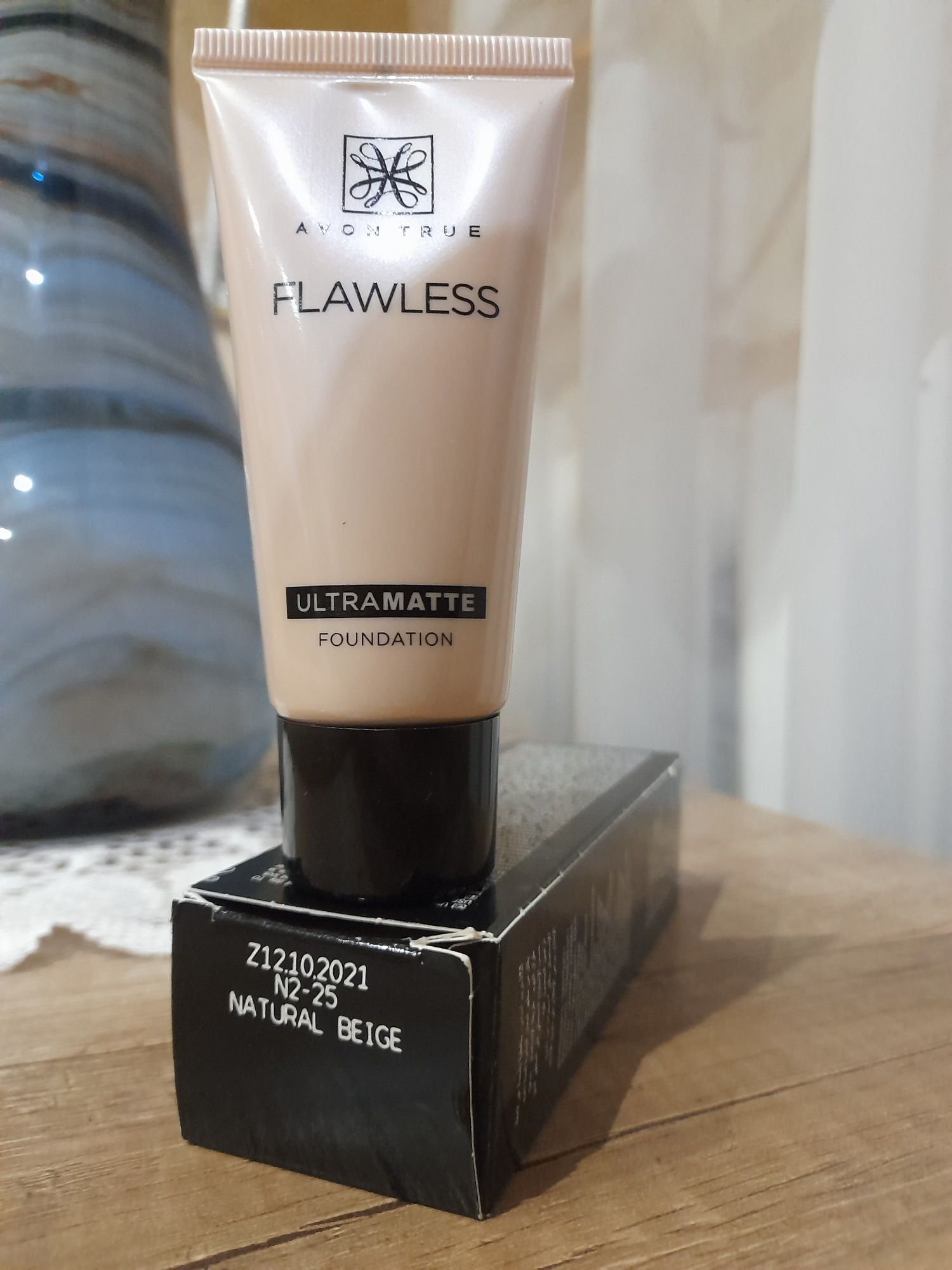 Матуючий тональний  крем  Flawless Ultramatte Foundation