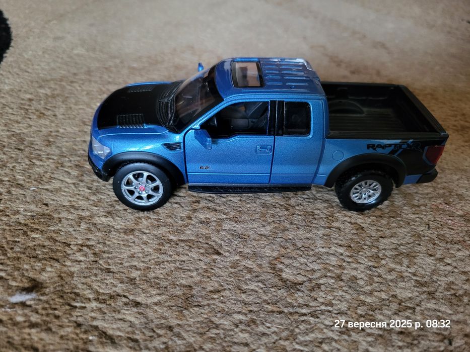 Ford F-150 колекційна модель 1/24