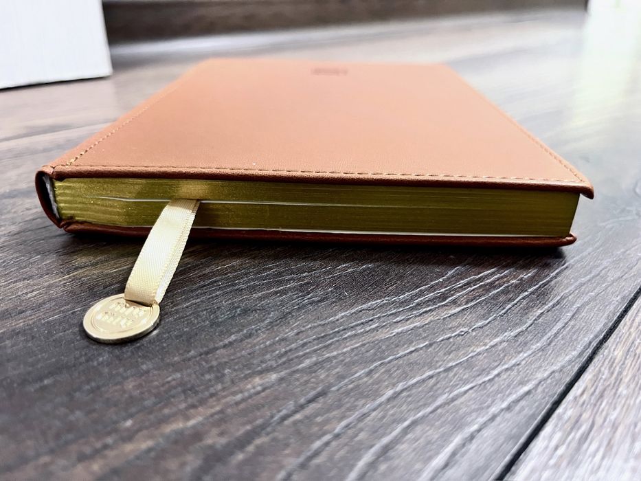 Блокнот Миу.