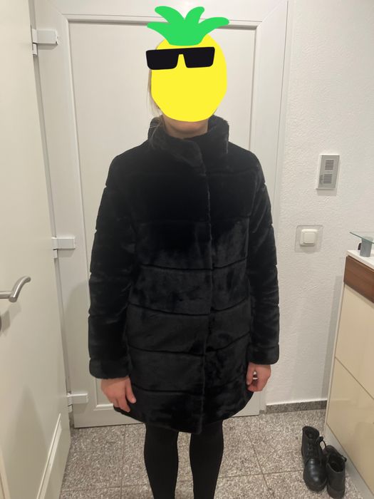 Шуба Reserved чорна