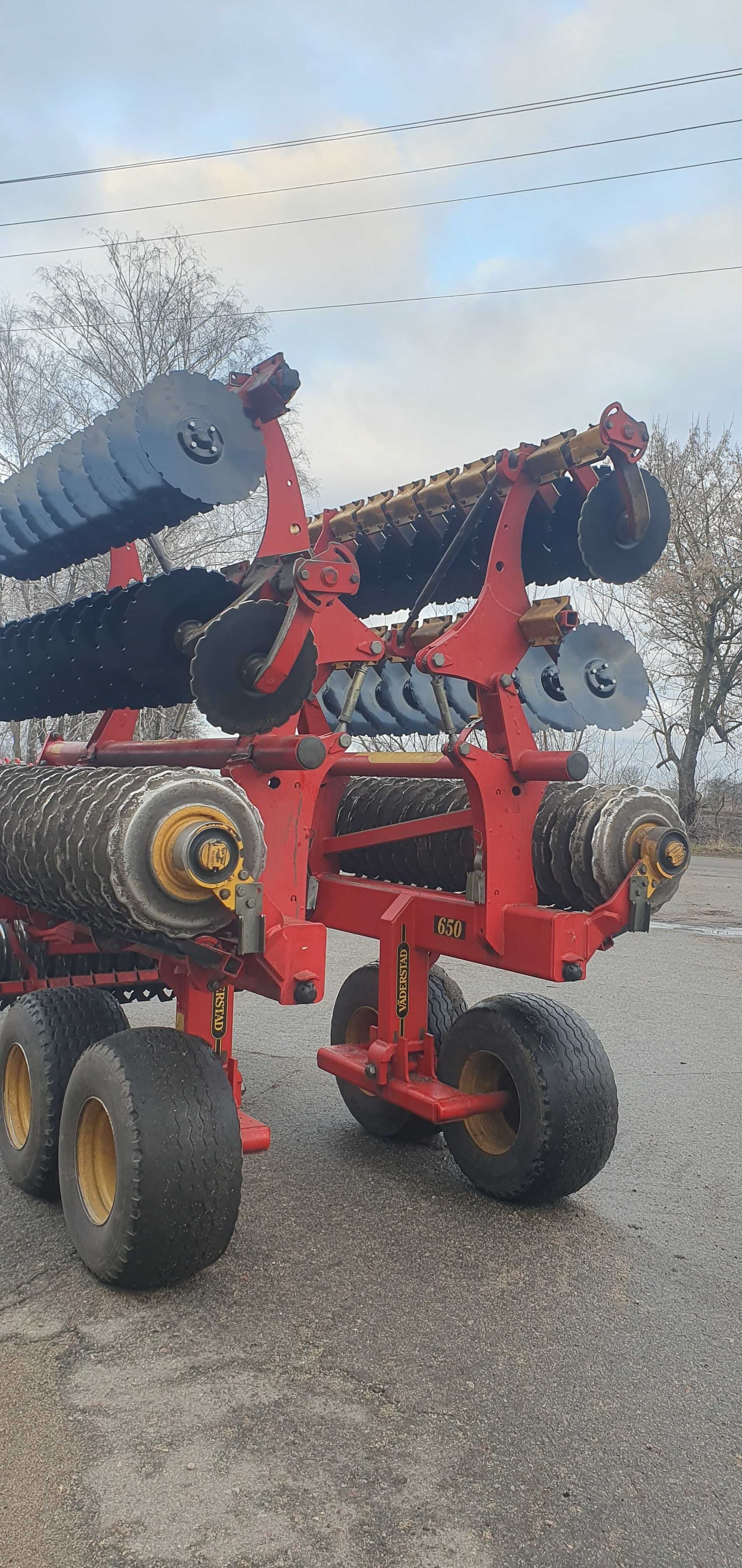 Дисковий культиватор Väderstad Carrier 650