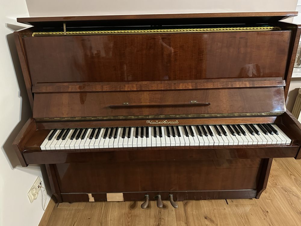 Pianino „Czajkowski” stan bardzo dobry