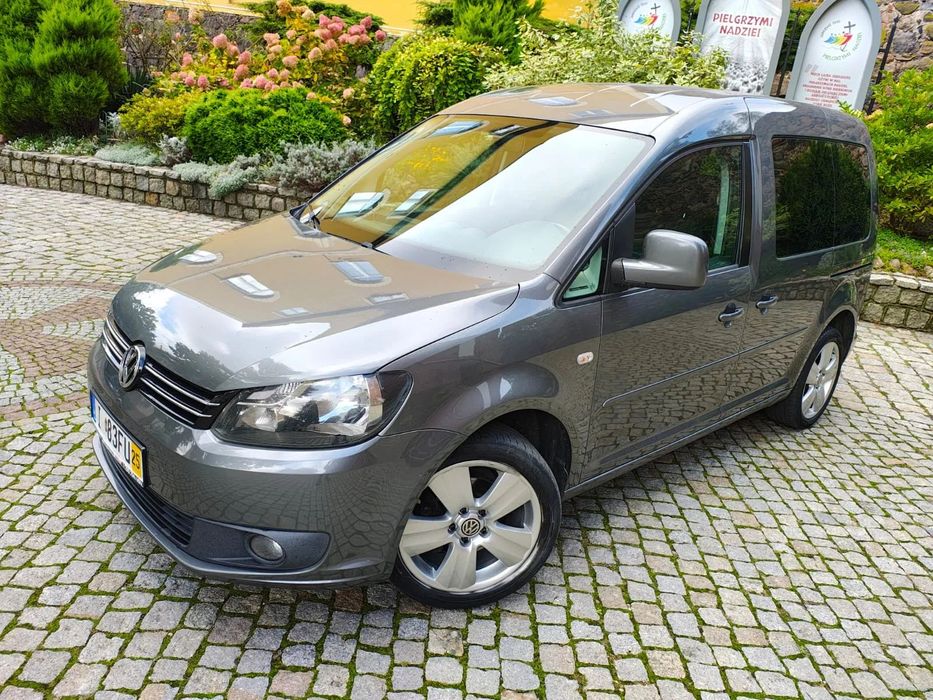 Volkswagen Caddy VOLKSWAGEN CADDY 1.6 diesel z 2011 roku