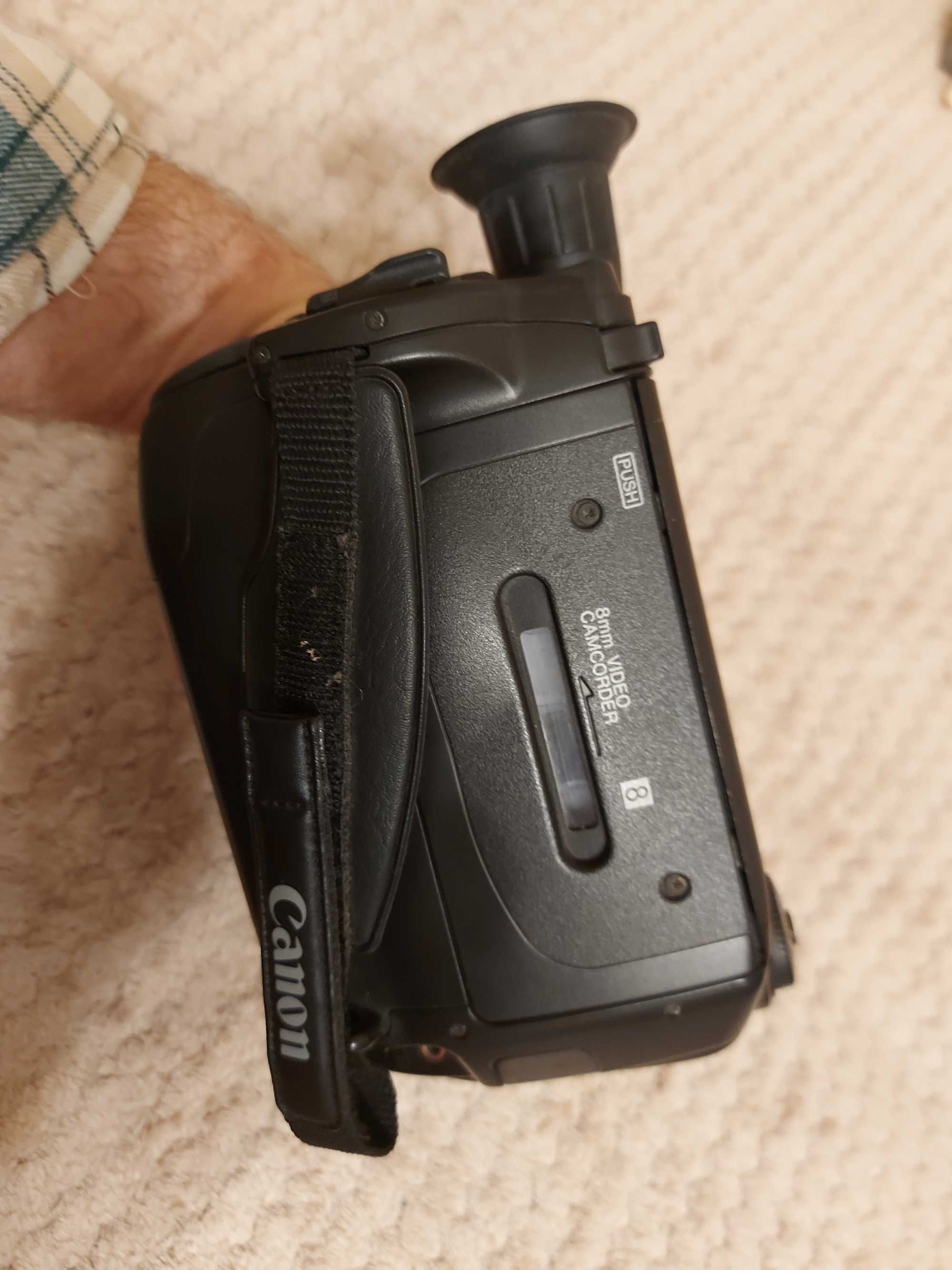 Bardziej vintage wakacje trudno ogarnąć. Chyba, że z tym Canonem 8mm
