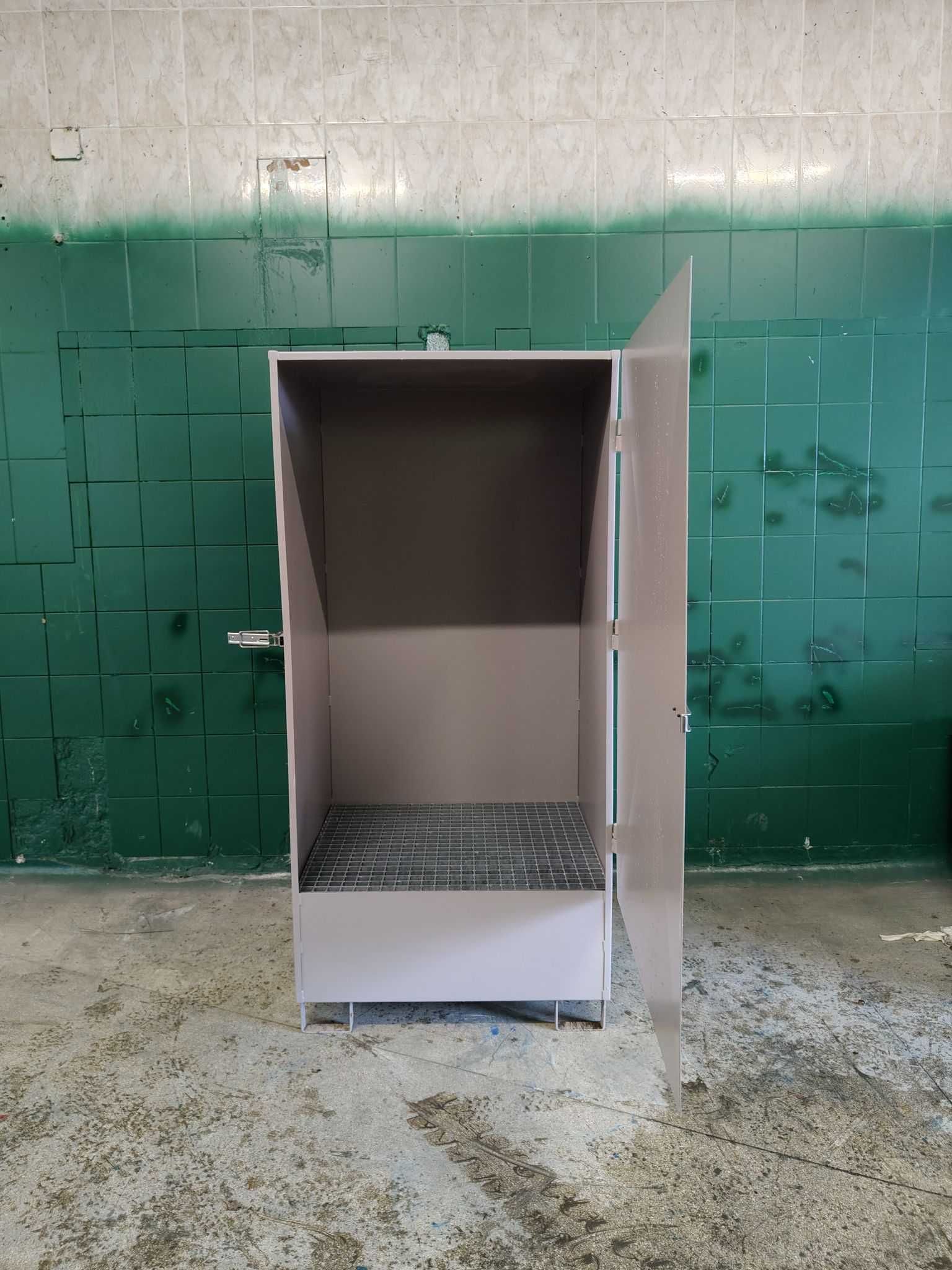Praktyczna wanna z nadbudową PMH na mauzer 300 L